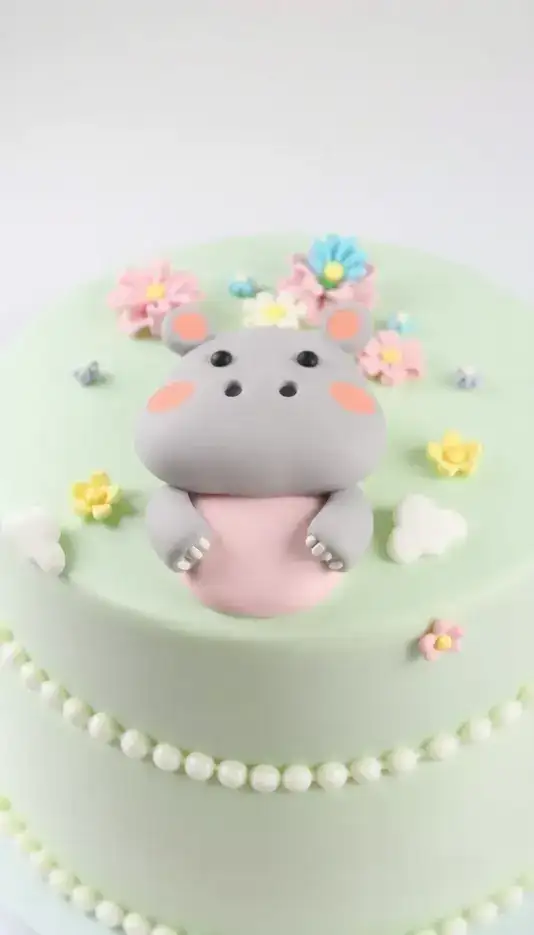 Naked Cake With Fresh Berries